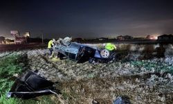 Erzincan’da Geceyi Korku Sardı: Kontrolden Çıkan Otomobil Takla Attı, 2 Kişi Yaralandı