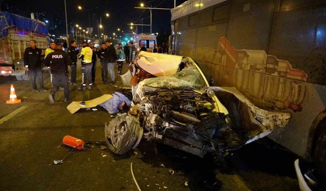 Malatya’da TÜVTÜRK Kavşağı’nda Feci Kaza: İki Genç Hayatını Kaybetti, Üç Kişi Yaralı