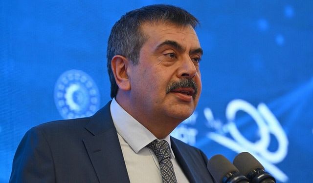 Okullarda Ara Tatil Bitiyor mu? Bakan Tekin yayında soruları yanıtladı