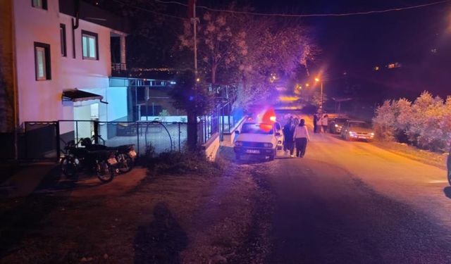 Osmaniye Düziçi’nde Korkutan Kaza! Yolun Karşısına Geçen Yaşlı Adam Otomobilin Çarpmasıyla Yaralandı