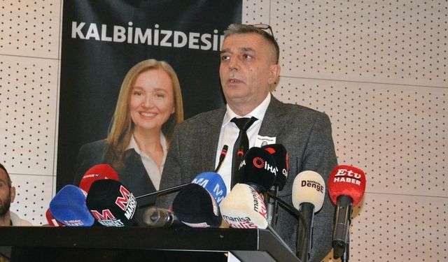 Şehzadeler Belediyesi’nde Başkan Değişimi: Meclis Oylamasıyla Hakan Şimşek Göreve Seçildi