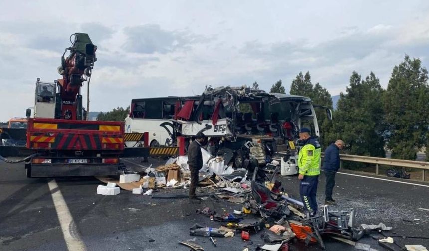 Osmaniye’deki Otobüs–Çekici Çarpışmasında Ölen 7 Kişinin Kimlikleri Tespit Edildi