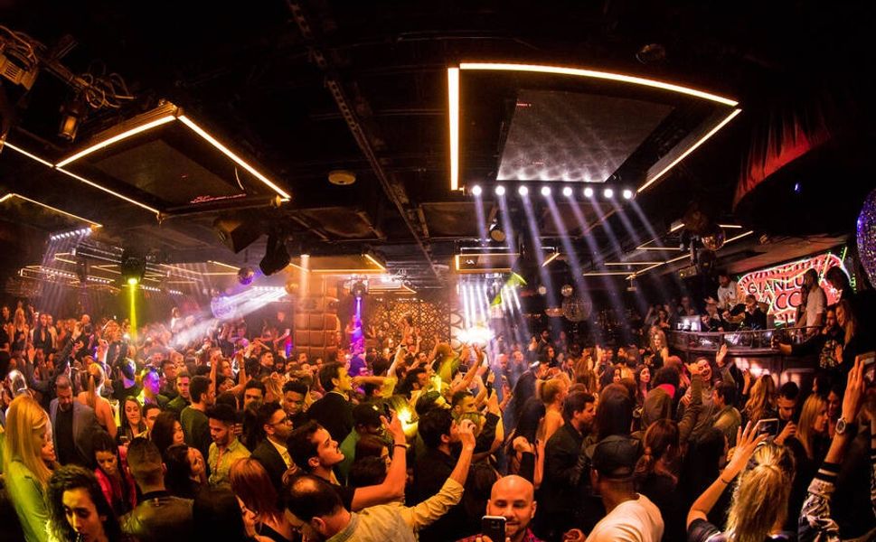 İstanbul’da Sosyal Medyada Dolaşan Gece Kulübü Daveti İddiaları Aileleri Endişelendirdi